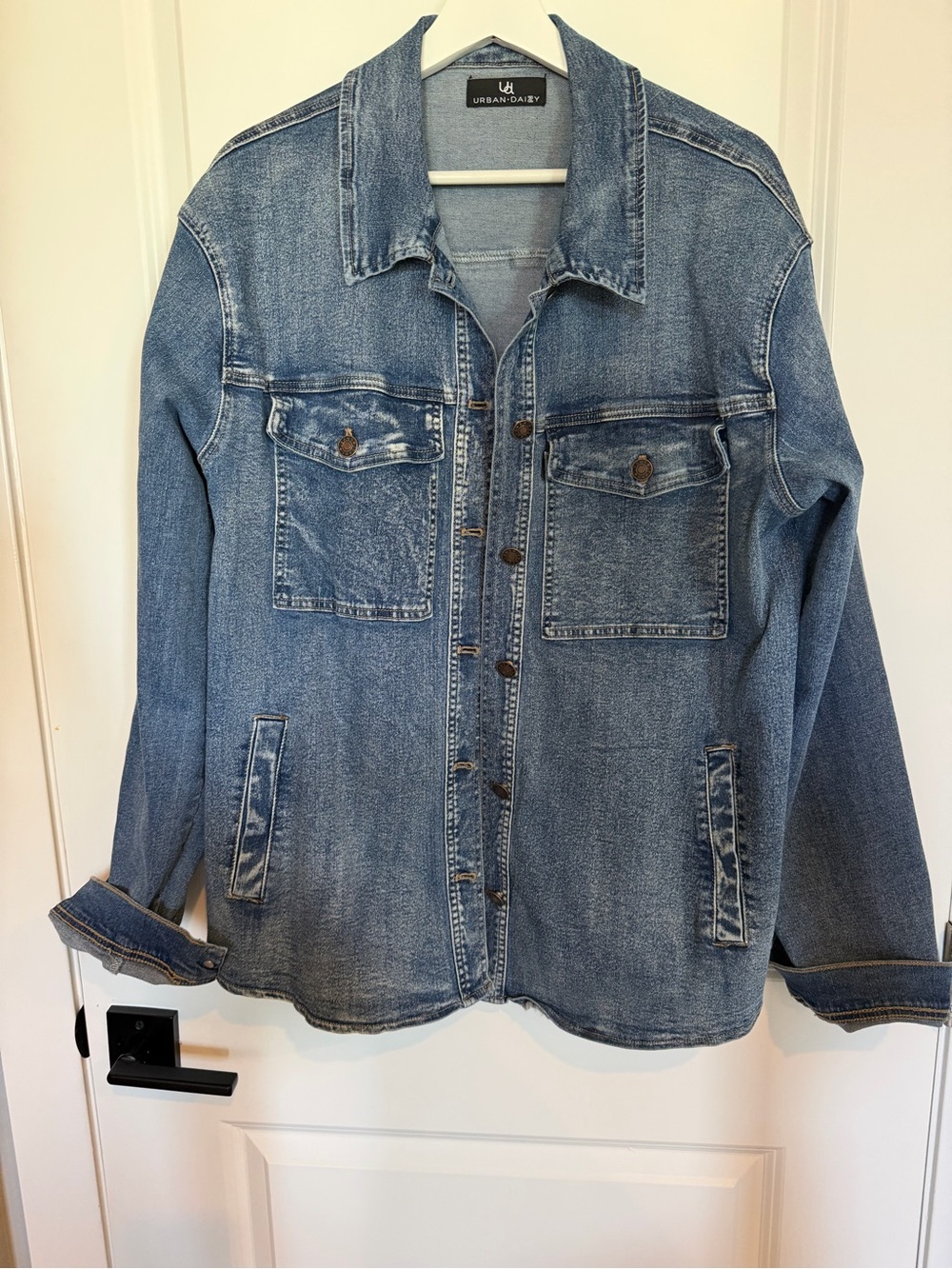 Urban Daizy Light Wash Denim Shacket - Blue Size Large